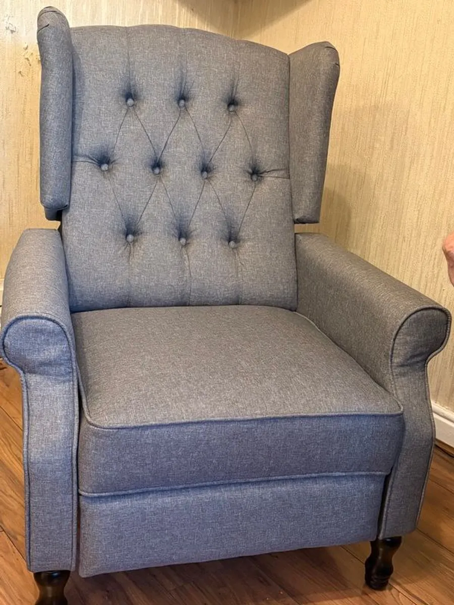 Recliner Chair - Image 1