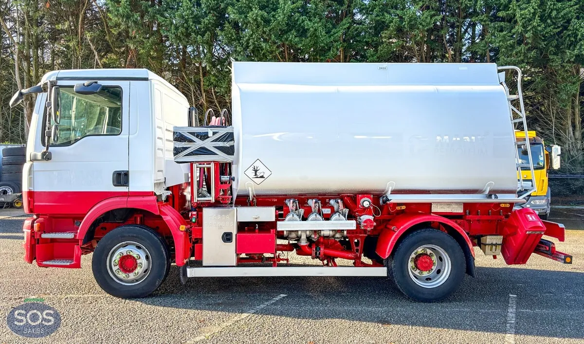 2008 MAN 15.244 FLRC Rigid Tanker - Image 2