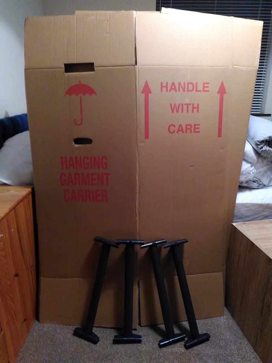 Wardrobe moving boxes