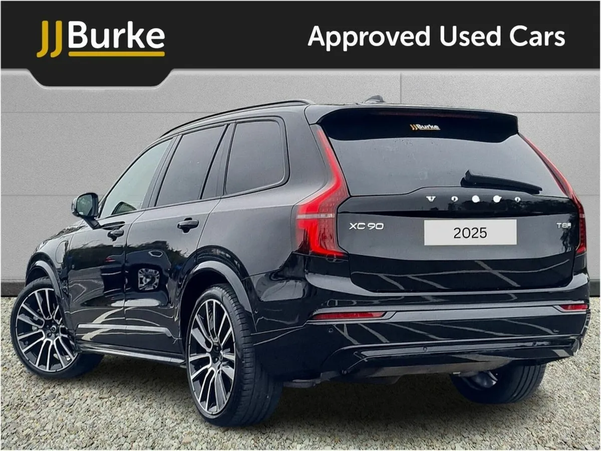 Volvo XC90 Ultra T8 PHEV AWD Auto Estate - Image 4