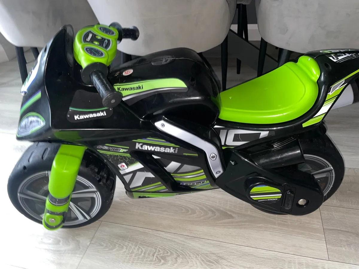 Push along motorbike - Image 1