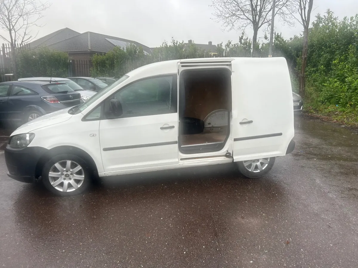 Volkswagen Caddy 2014 - Image 3
