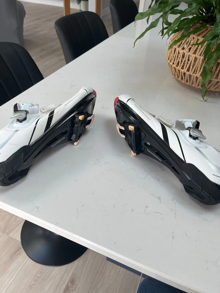 Cycling shoes - Image 3