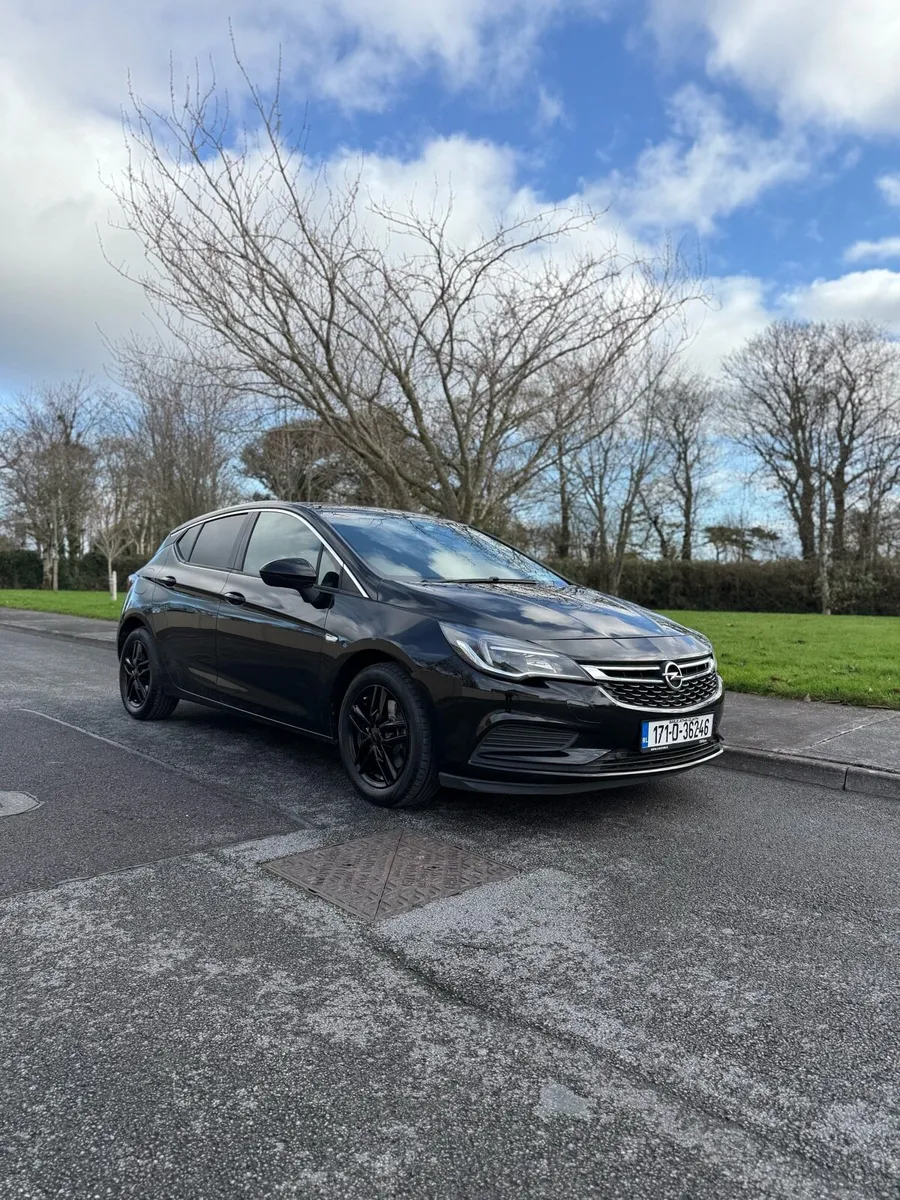 2017 ASTRA AUTOMATIC FRESH NCT 04-27 - Image 1