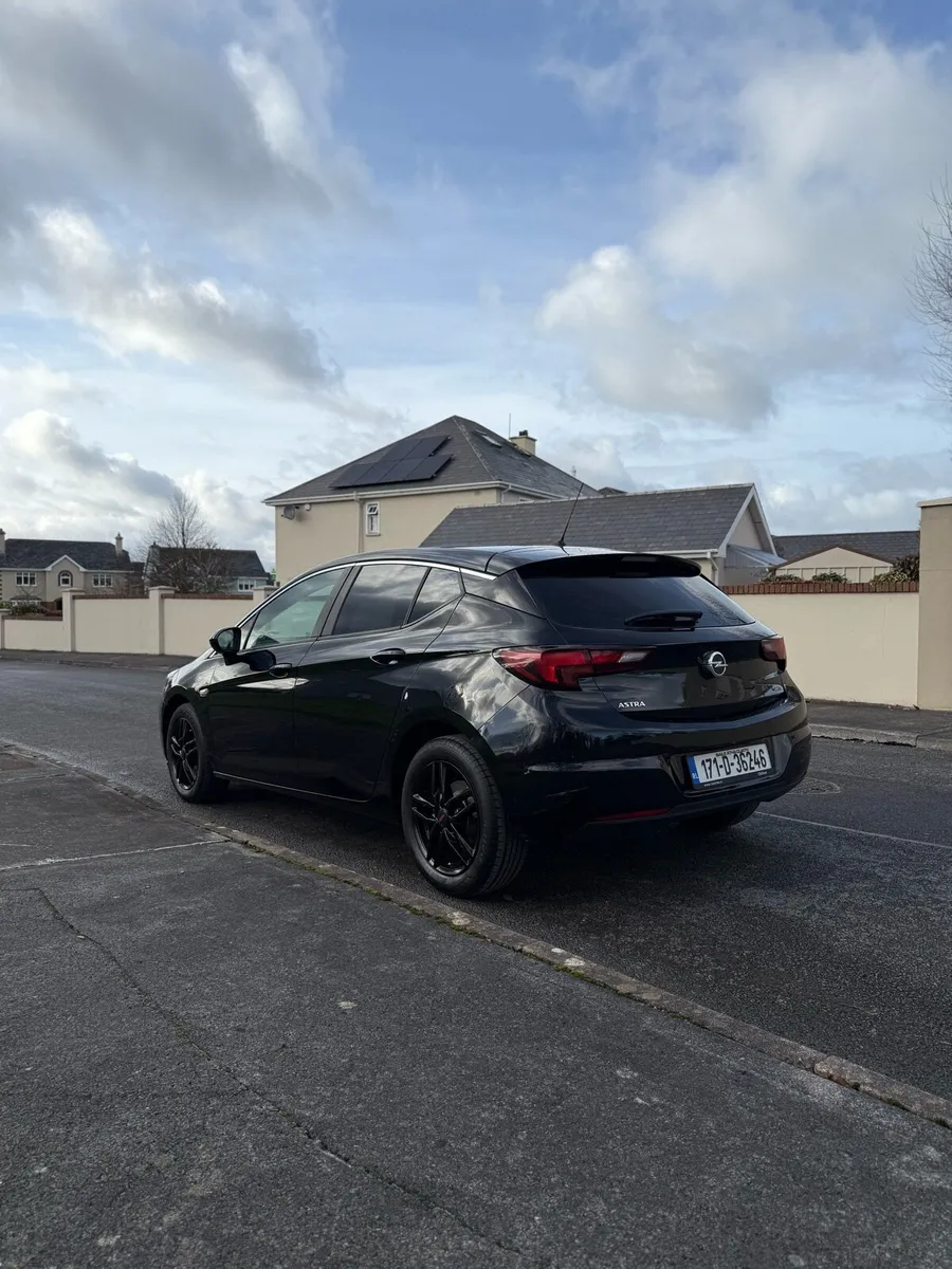 2017 ASTRA AUTOMATIC FRESH NCT 04-27 - Image 3