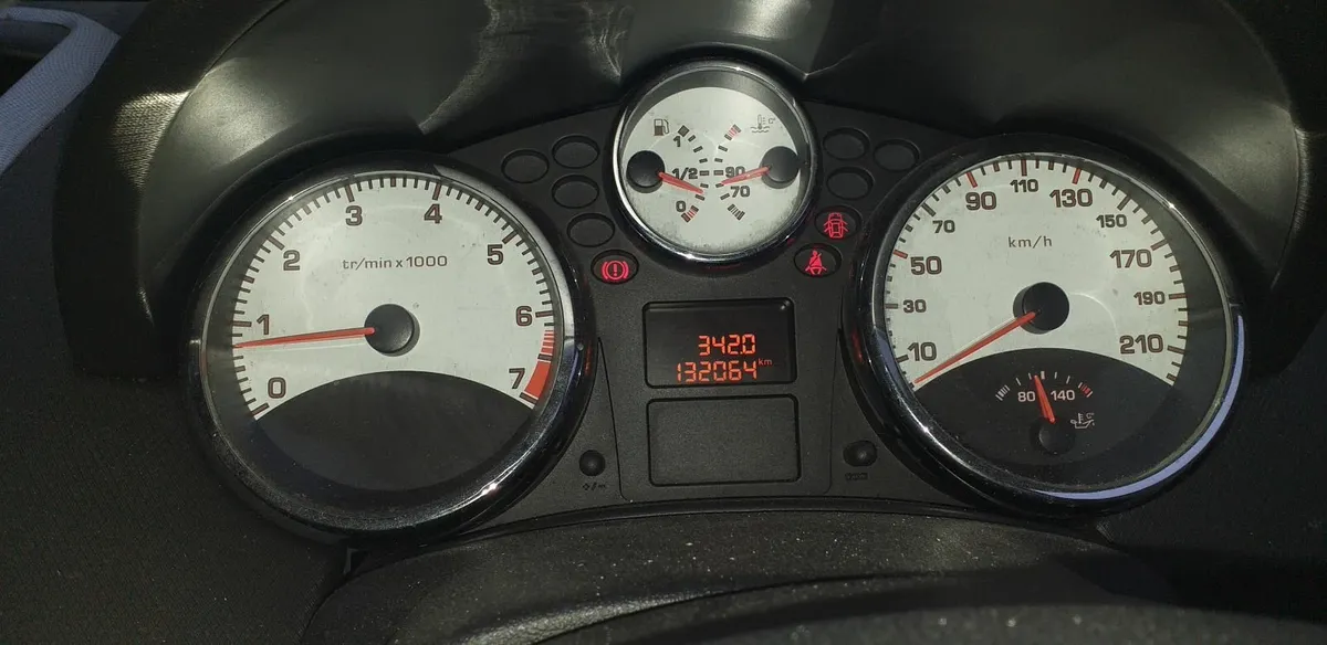 Peugeot 207 2007 - Image 4