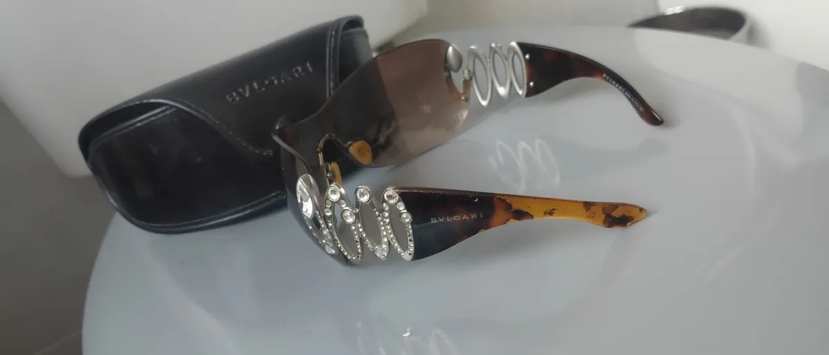 Limited edition original bvlgari Swarovski sunglas - Image 4