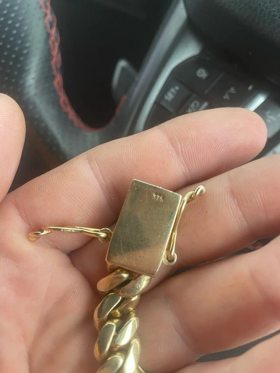 Heavy men’s Cuban chain with 1ct of vvs diamonds - Image 2