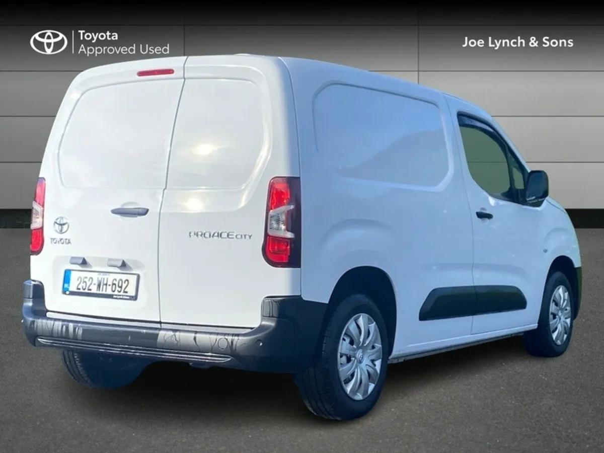 Toyota Proace City SWB GX 100HP 650KGS - Image 2