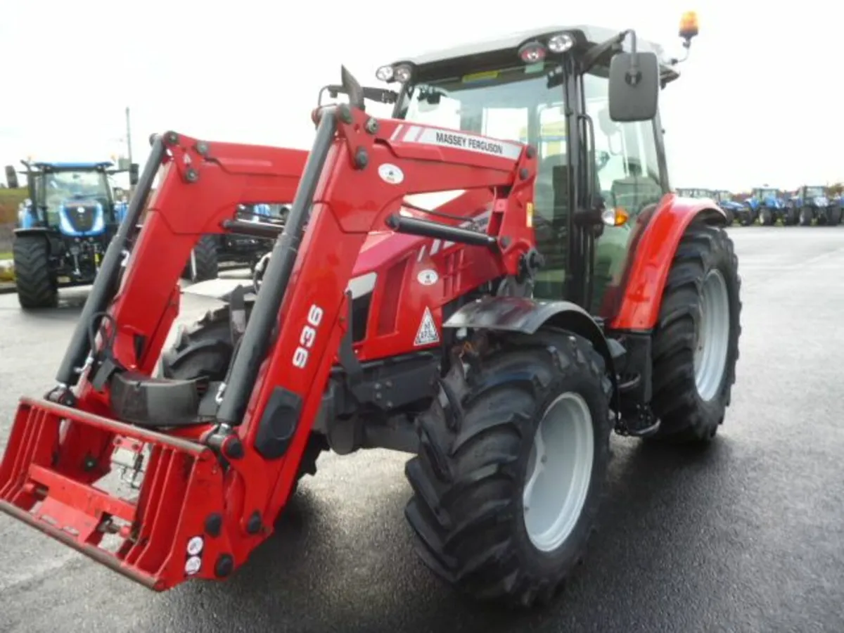Massey Ferguson 5610 Dyna 4 & Loader2017 - Image 1