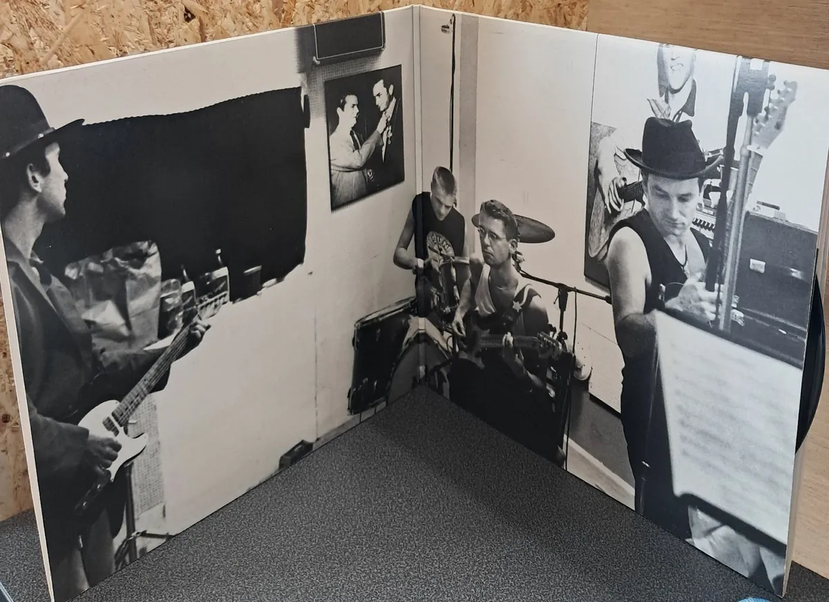 U2- Rattle and Hum - Image 3