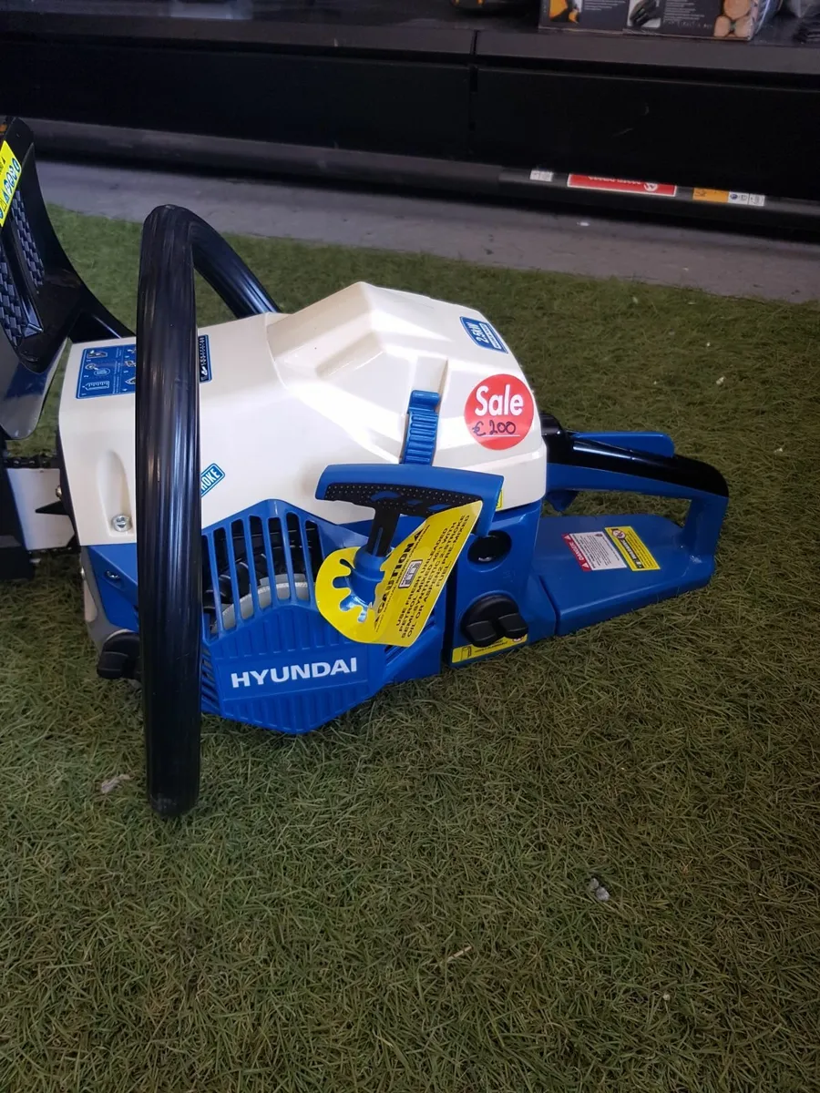 HYUNDAI 62CC PETROL CHAINSAW - BLACK FRIDAY OFFER! - Image 2