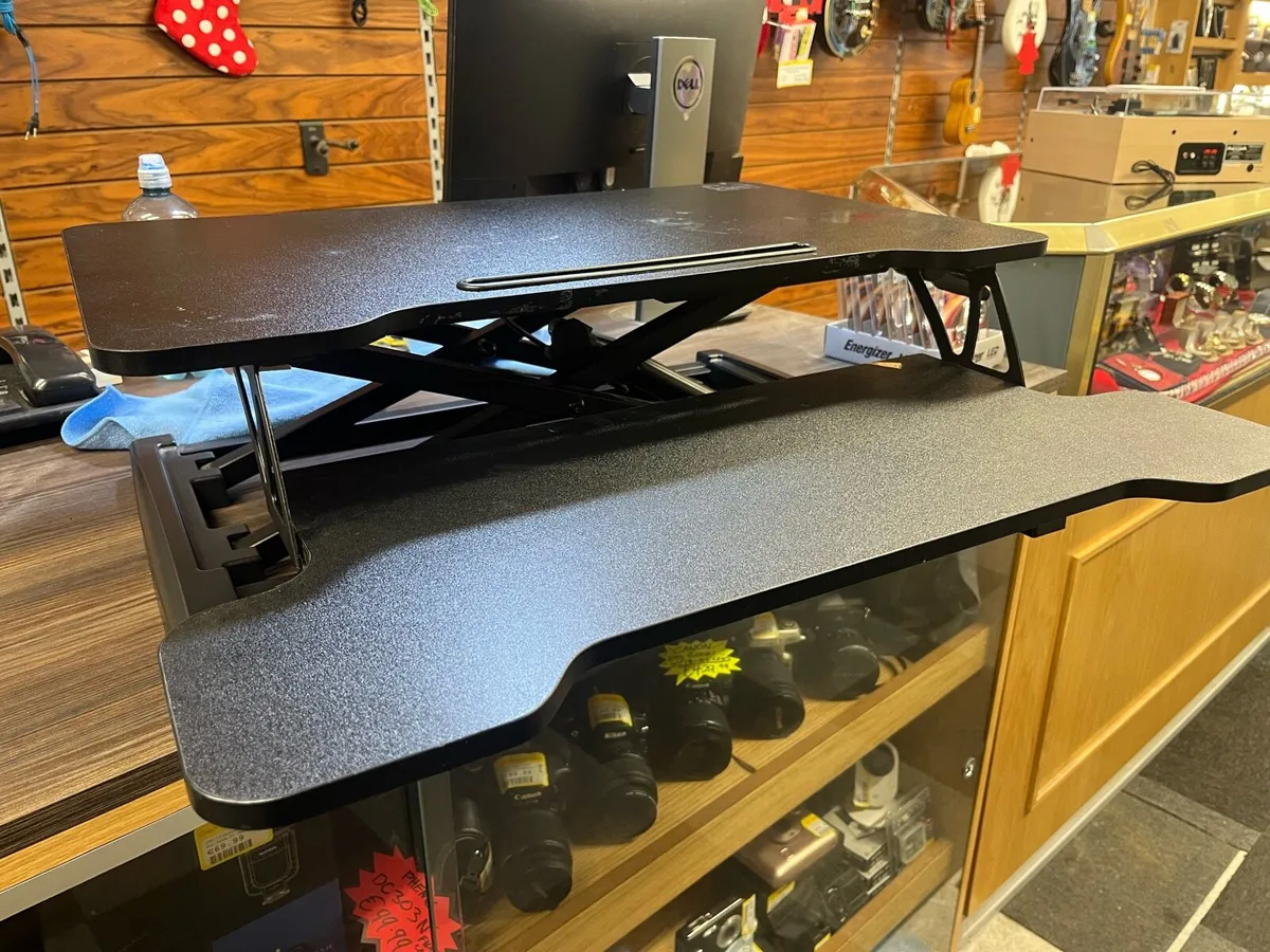 Fitueyes Monitor Stand - Image 1