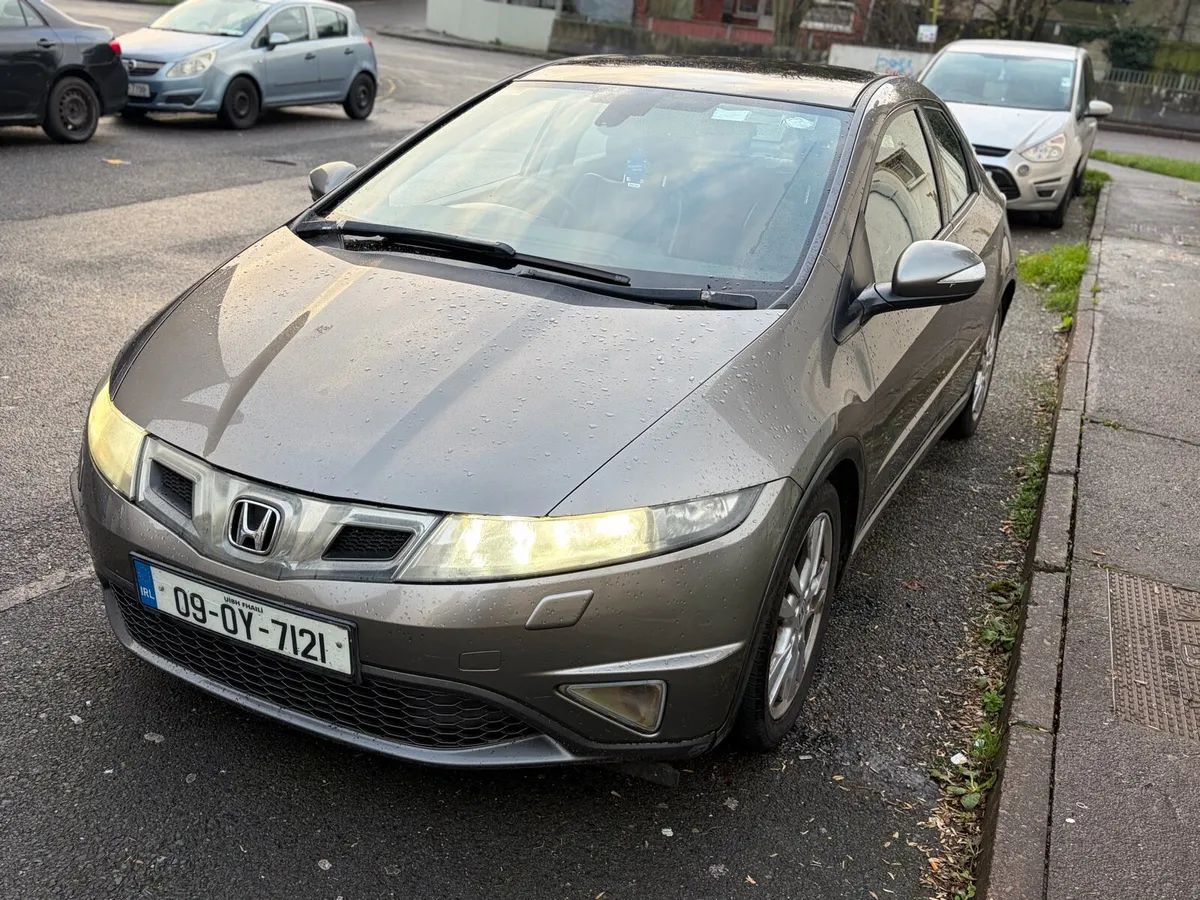 Honda civic - Image 2