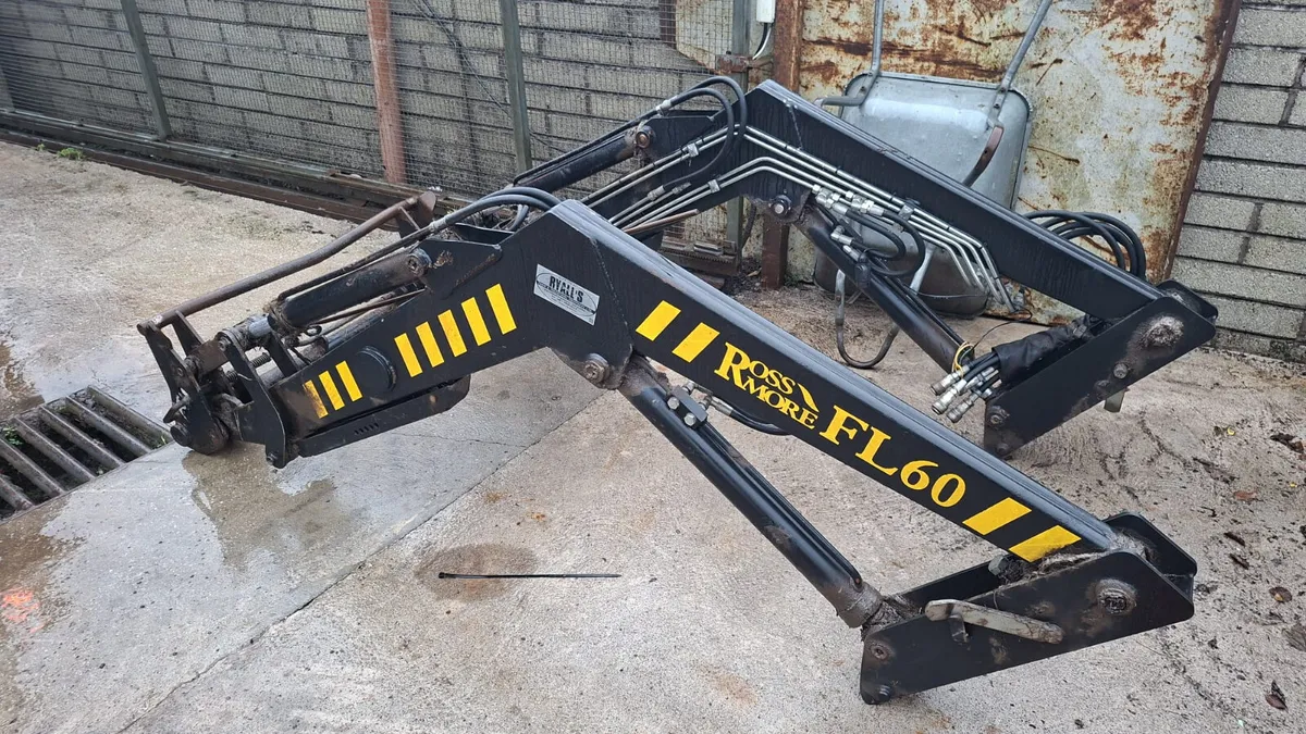 Rossmore loader boom - Image 3