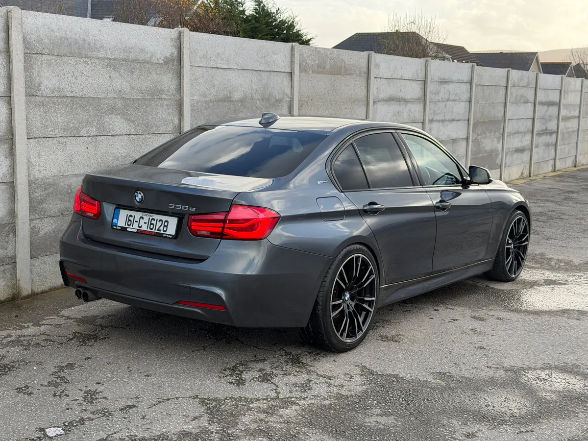 Bmw 330E Msport Plug In Hybrid Automatic - Image 4