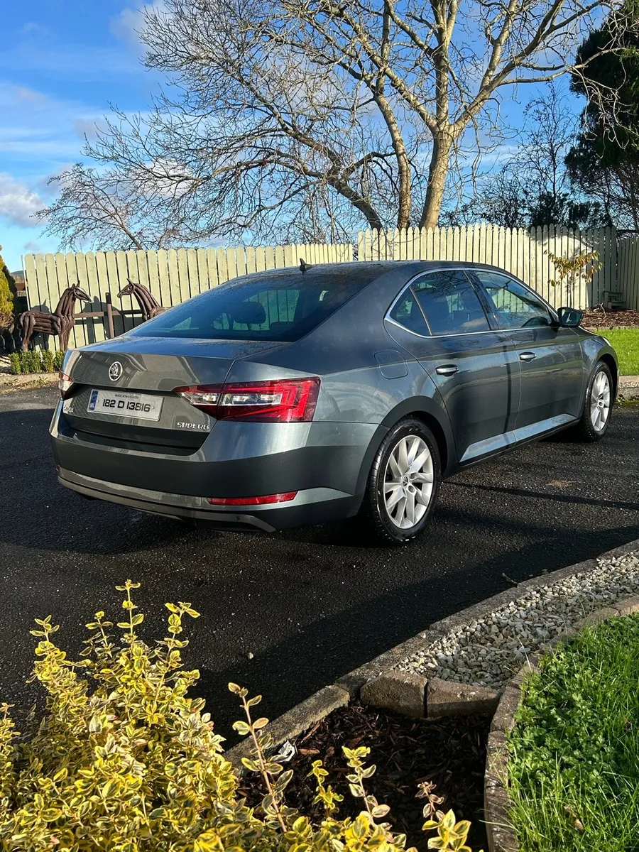 182 Skoda Superb 2.0L Low Miles - Image 2