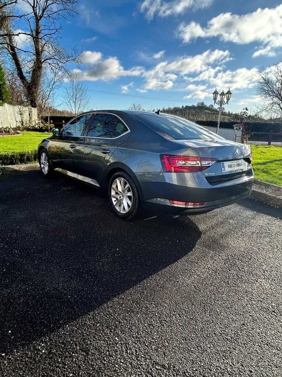 182 Skoda Superb 2.0L Low Miles - Image 4