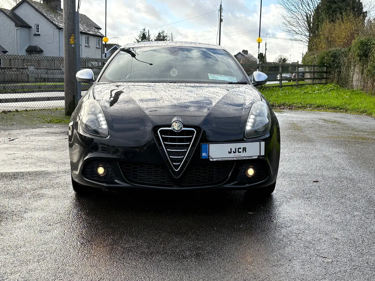 Alfa Romeo Giulietta 2011 with Nct and tax - Image 2