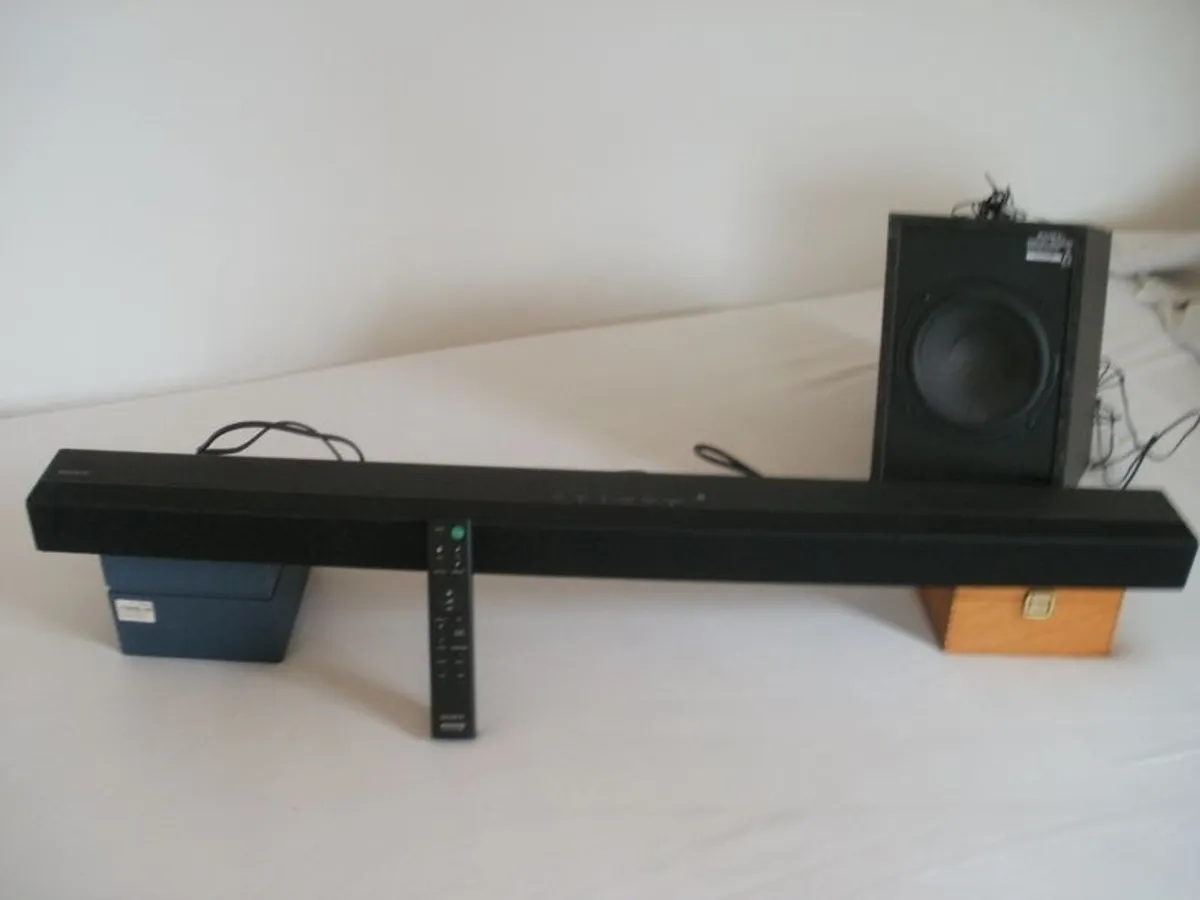 Sony Soundbar + Woofer - Image 1