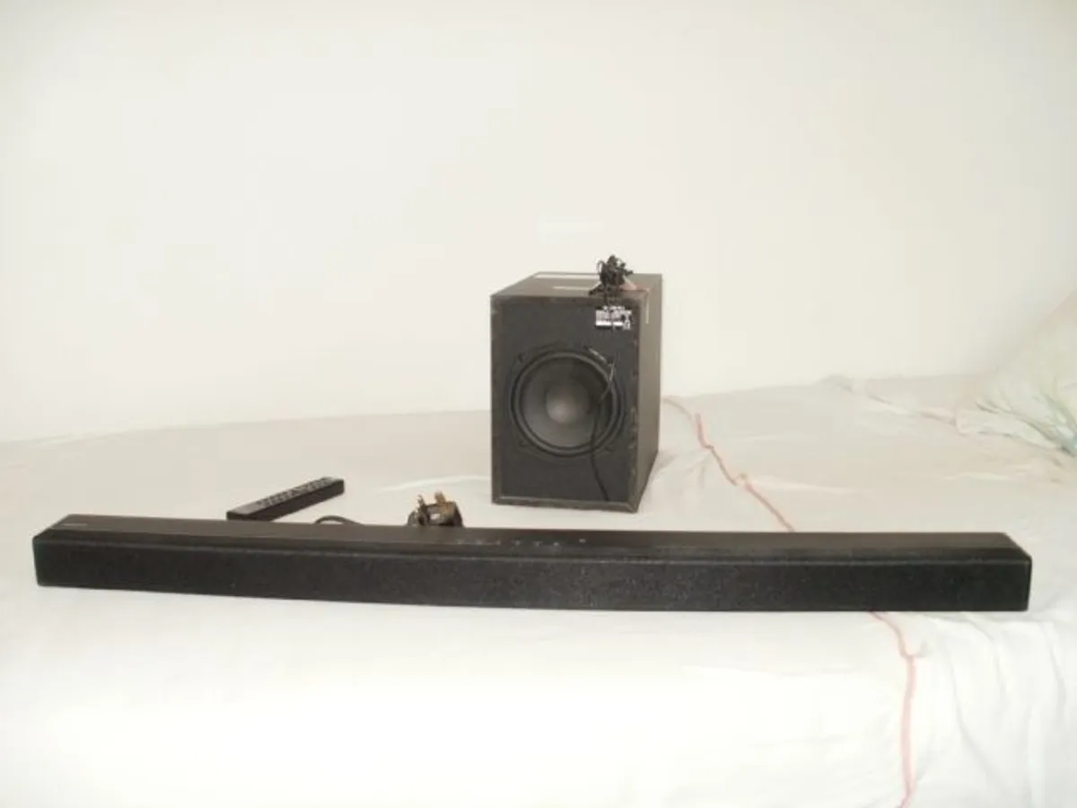Sony Soundbar + Woofer - Image 2