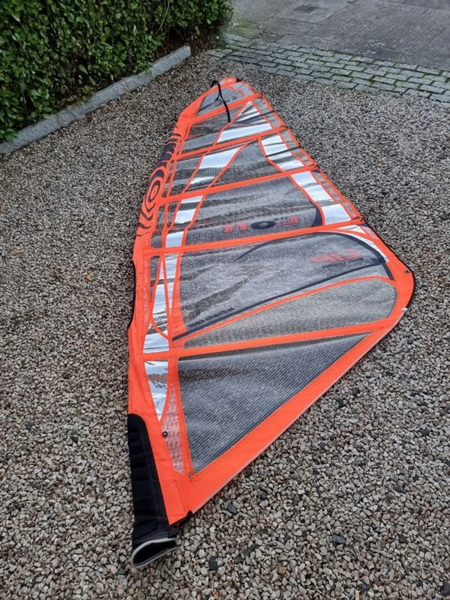 Windsurfing - Image 4