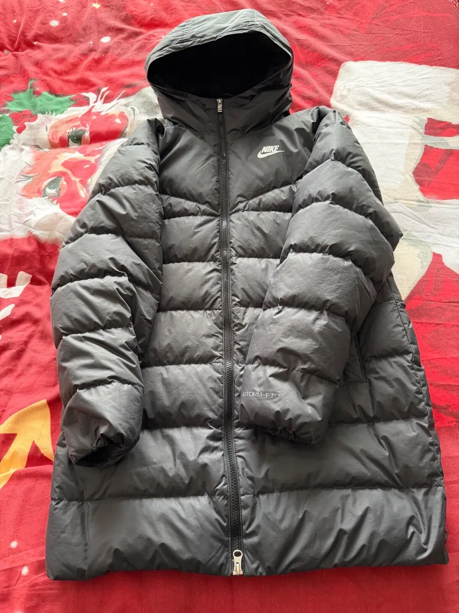 Adidas's coat & Nike coat - Image 4