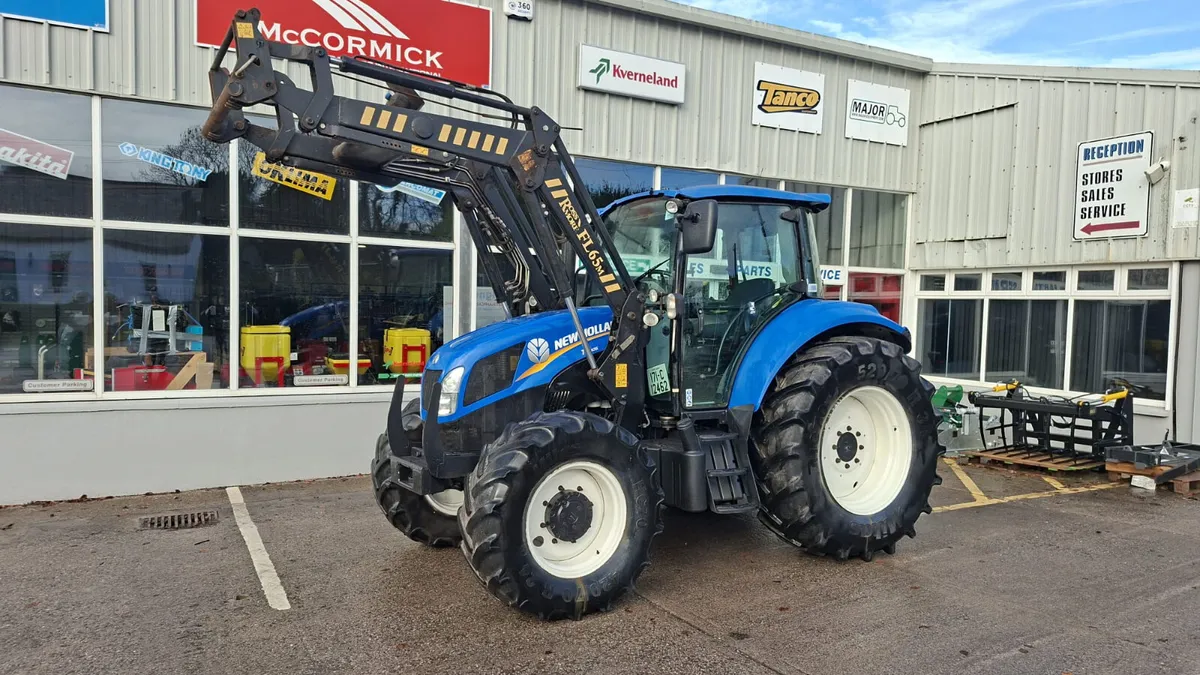 New Holland T5 105 with Loader - Image 1
