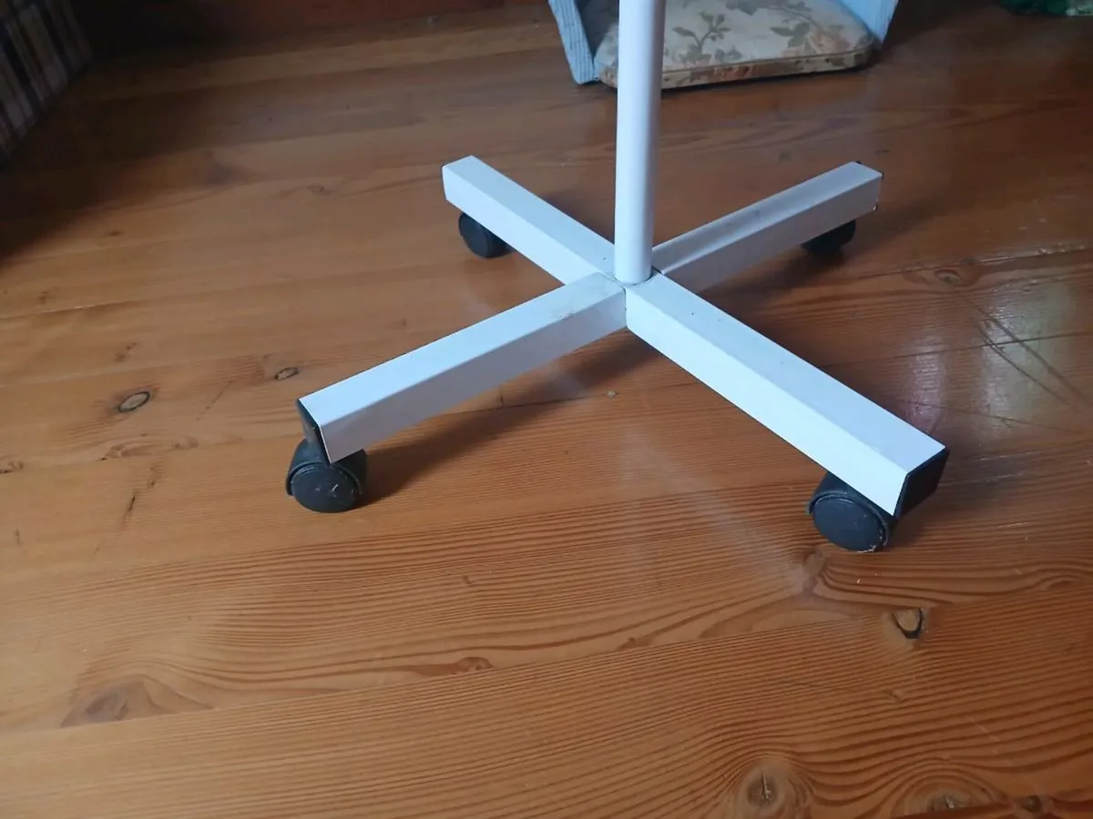 Mobile Infrared Treatment Lamp - Image 4