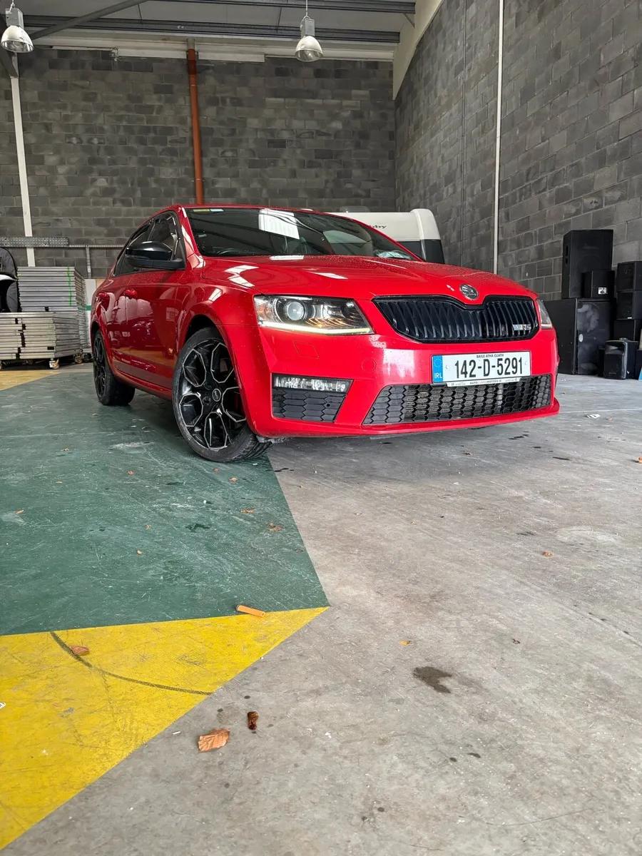Skoda Octavia VRS - Image 1