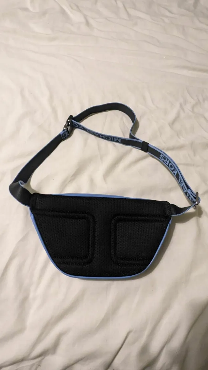 New Leather Waist Pouch Belt Bag Michael Kors Blue - Image 3