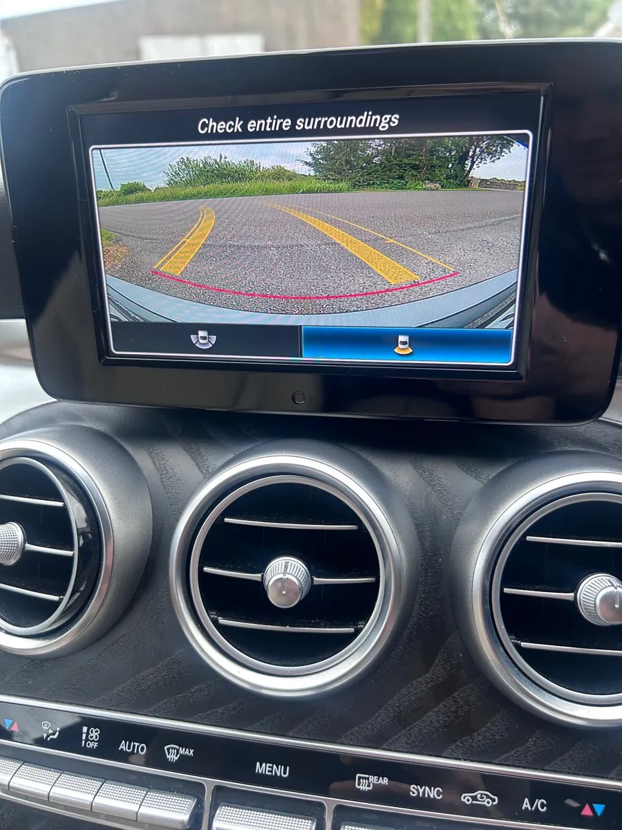 Mercedes-Benz C-Class 2019 - Image 4