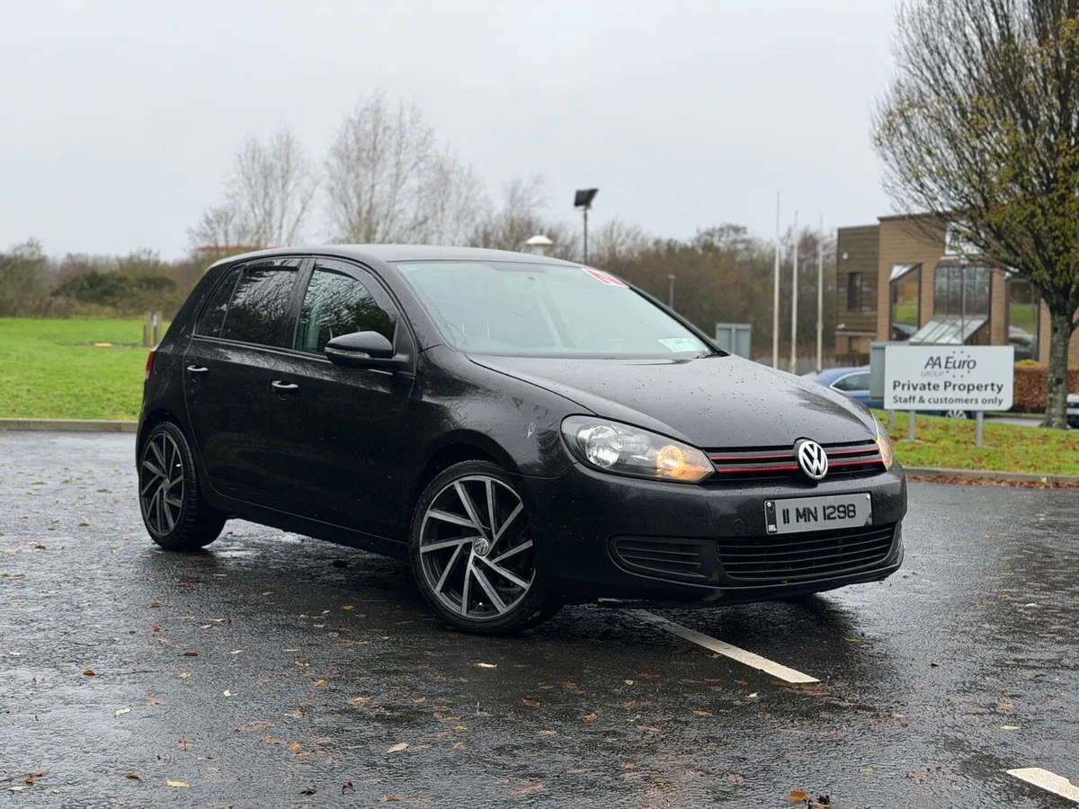 2011 Volkswagen Golf 1.6 Low Mileage - Image 1