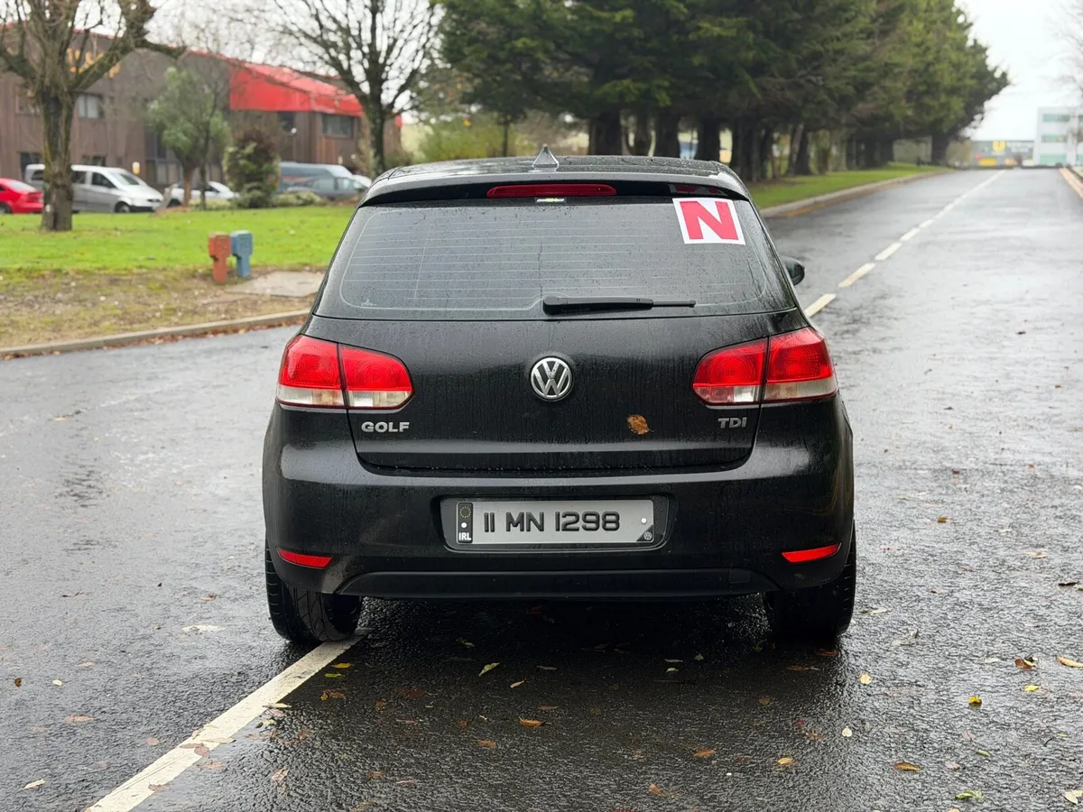2011 Volkswagen Golf 1.6 Low Mileage - Image 4