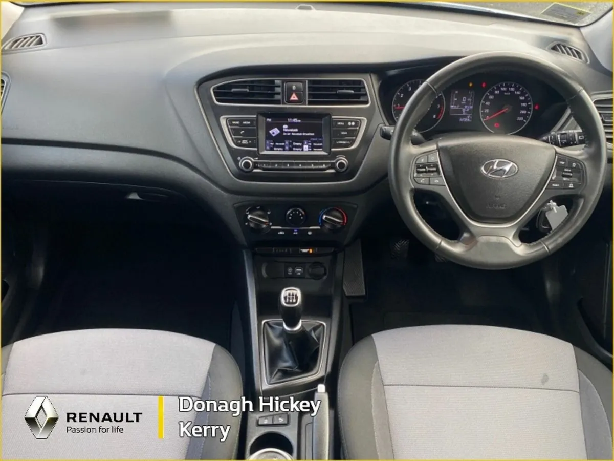 Hyundai i20 1.2 Deluxe - Image 2
