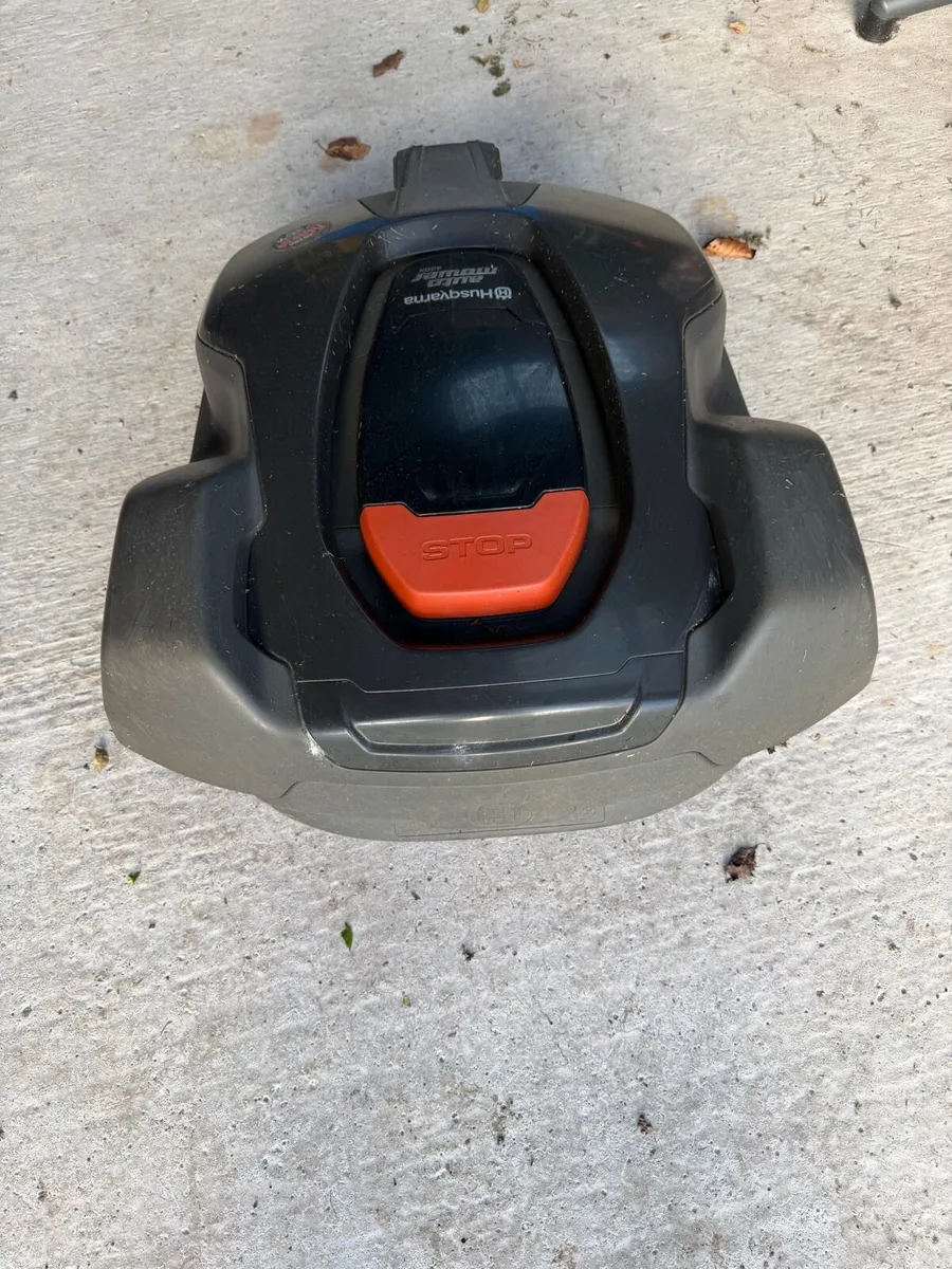 Husqvarna 430x automower - Image 1