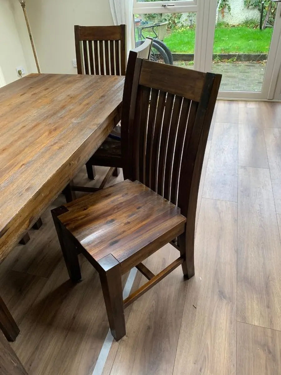 Extendable oak kitchen table and chairs - Image 4