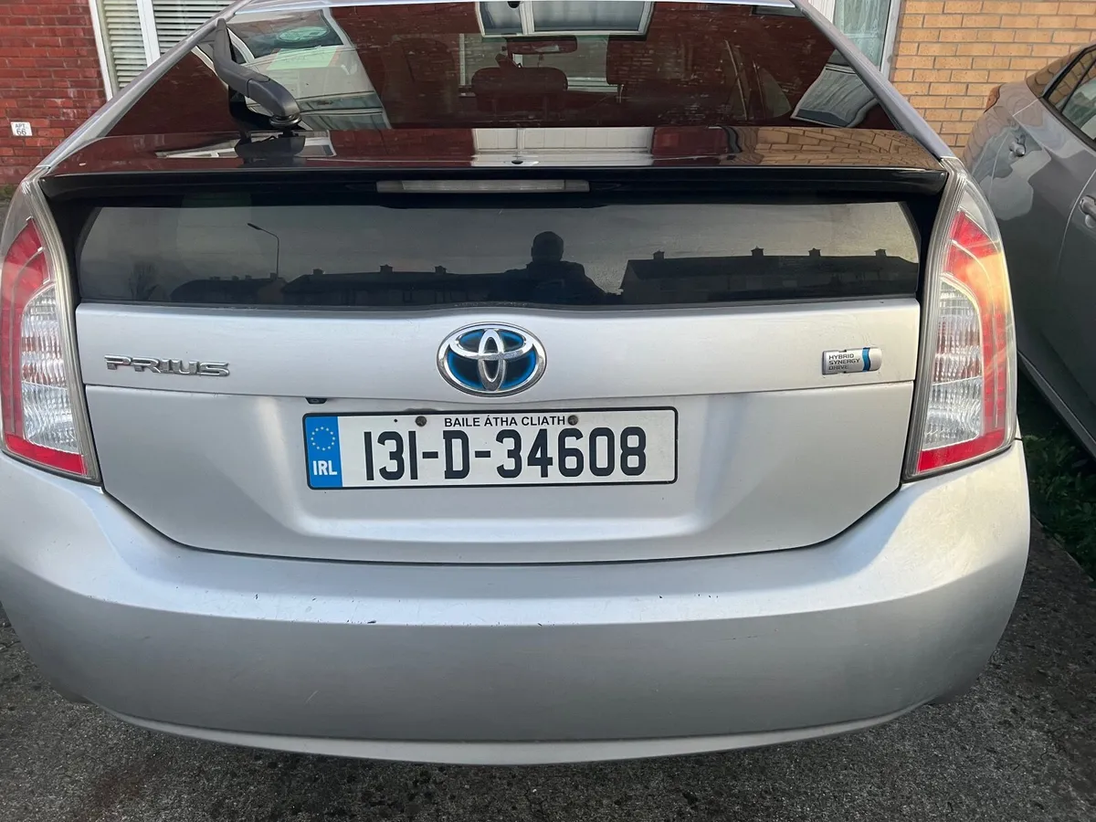 Toyota Prius 2013 - Image 3