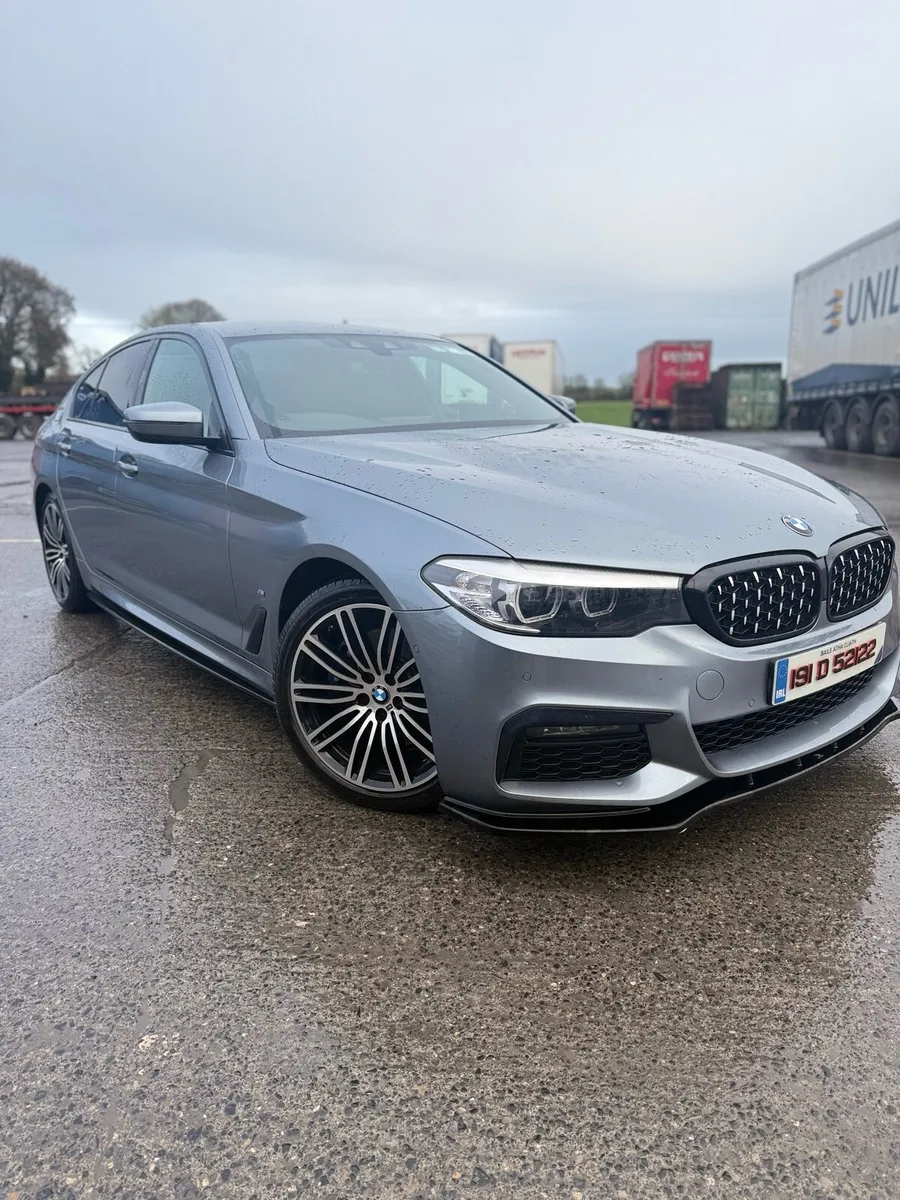 BMW 530e HIBRID - Image 1