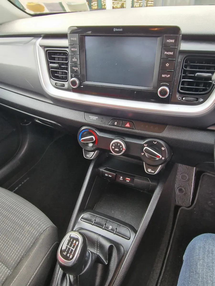 Kia Stonic 2018 - Image 2