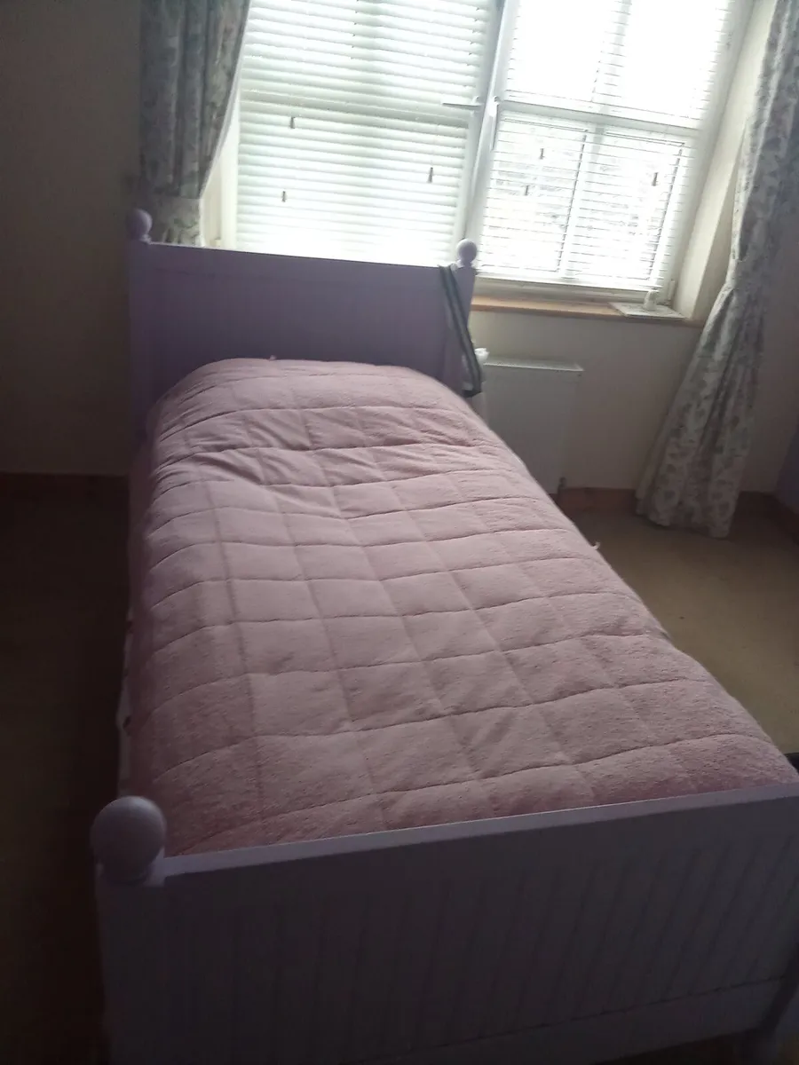 Single bed - Image 3