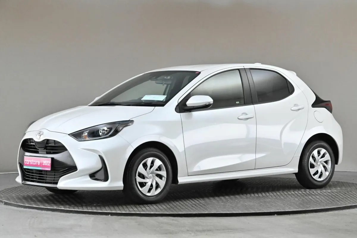 Toyota Yaris **JAN 2026 PRICING NOW**1.0 AUTO PETR - Image 4