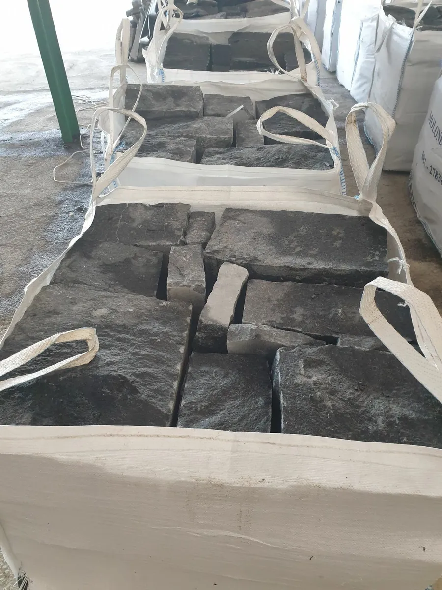 Building Limestone - Image 1