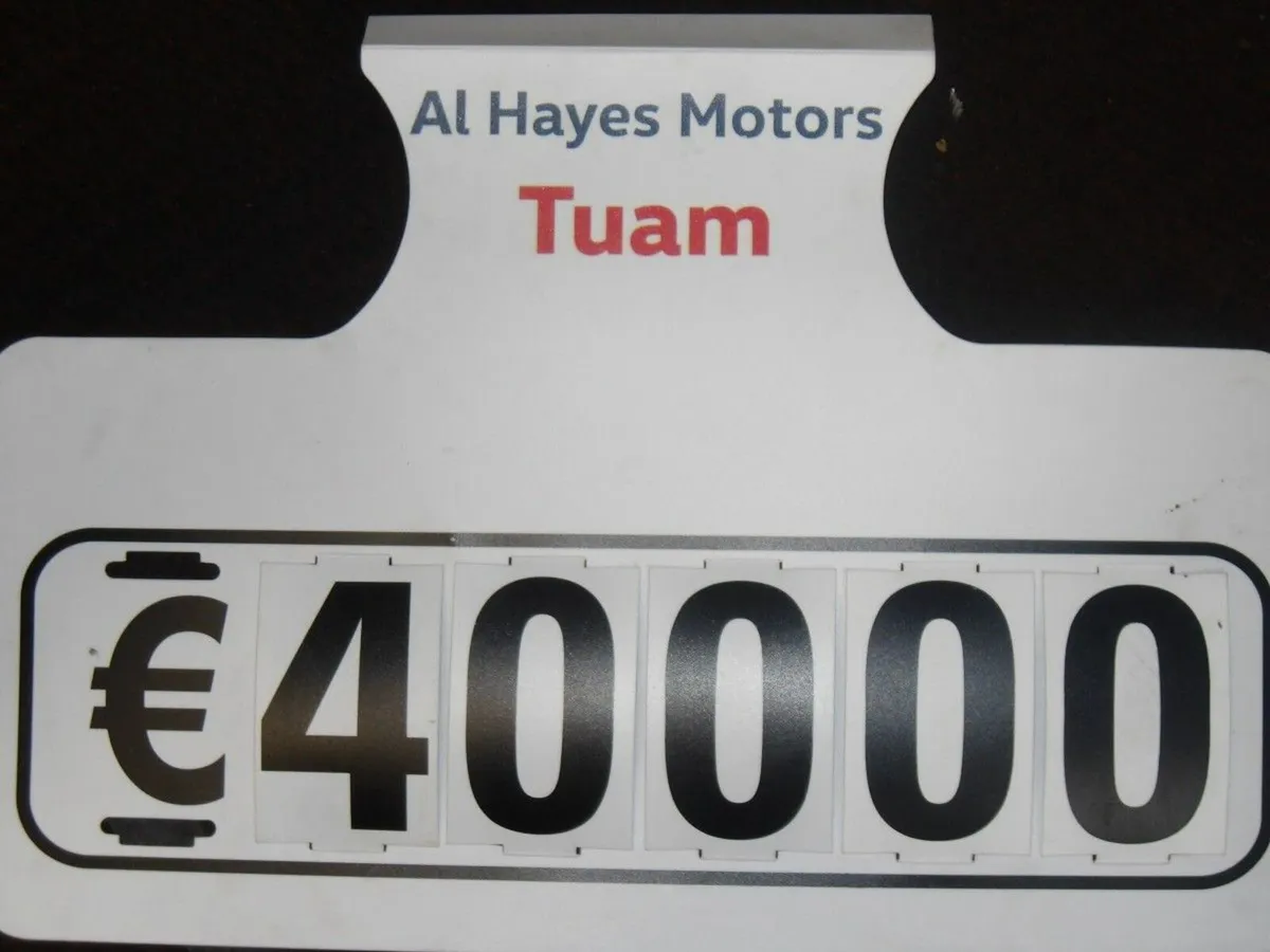 Skoda Karoq **AUTOMATIC**REVERSING CAMERA** - Image 3