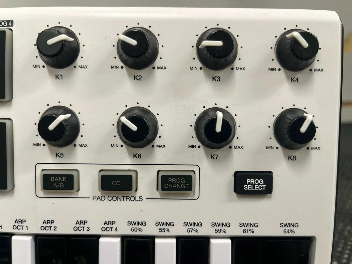 Akai Professional MPK mini - Image 4