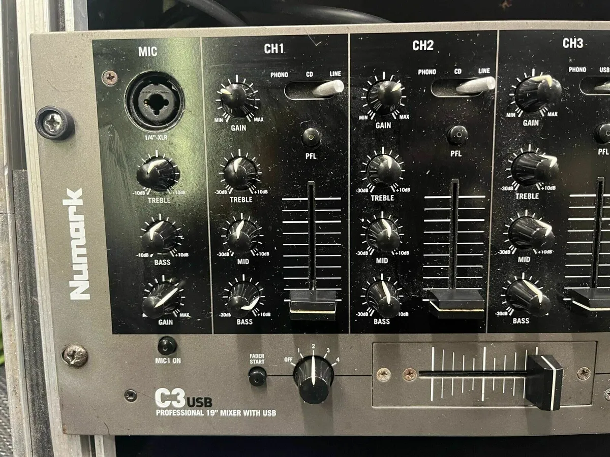 Numark C3 USB Mixer - Image 2