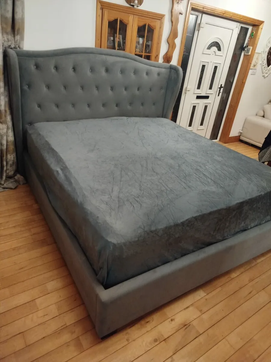 Grey superking bed - Image 1
