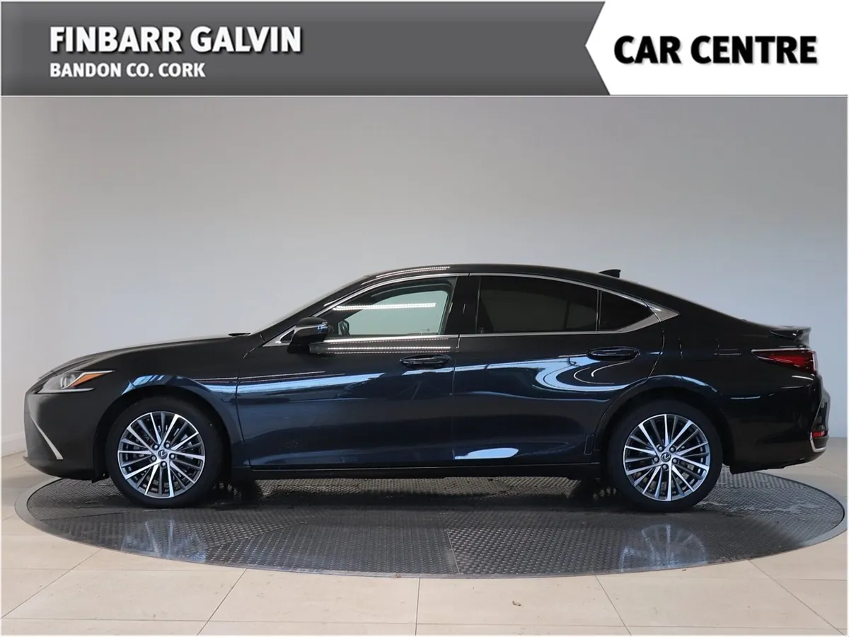 Lexus ES 300 H - Image 3