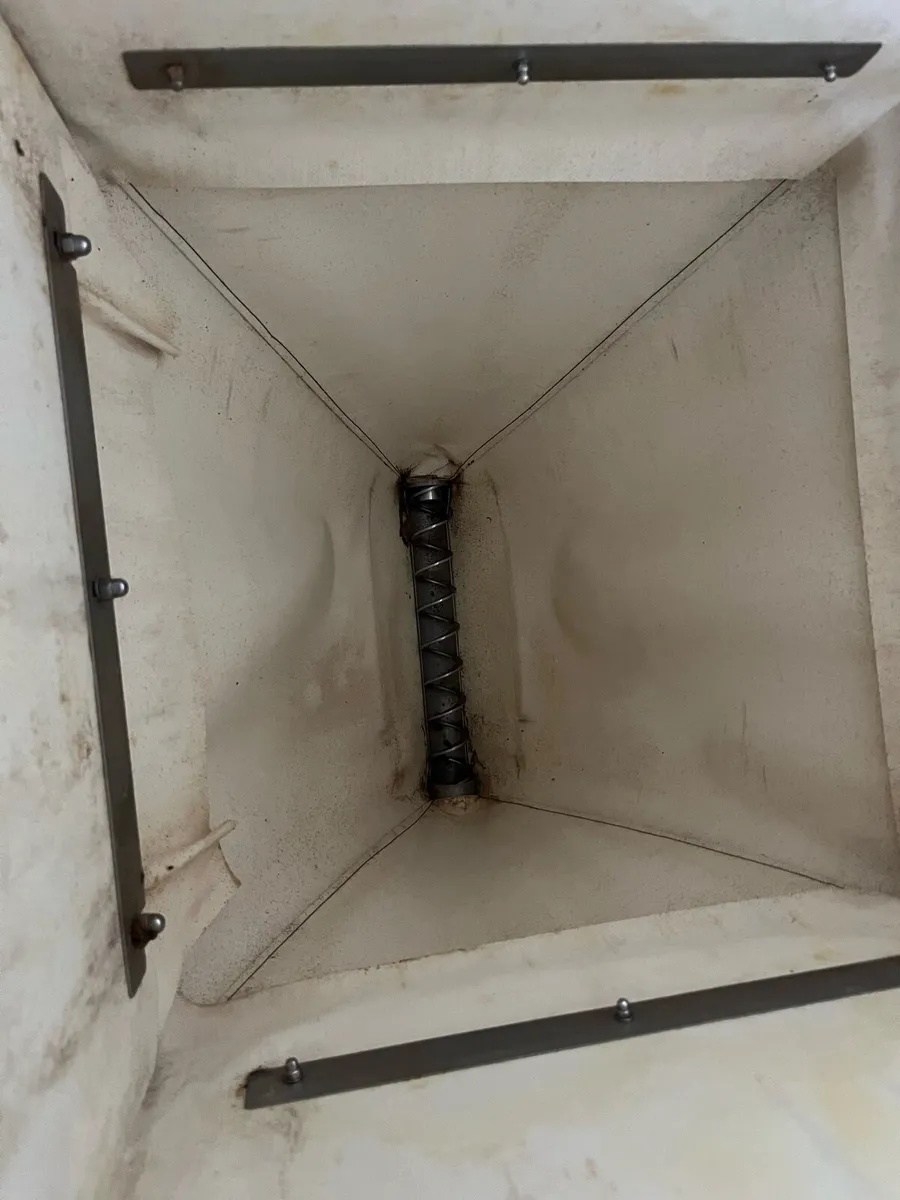 Urban Automatic Calf Feeder - Image 4