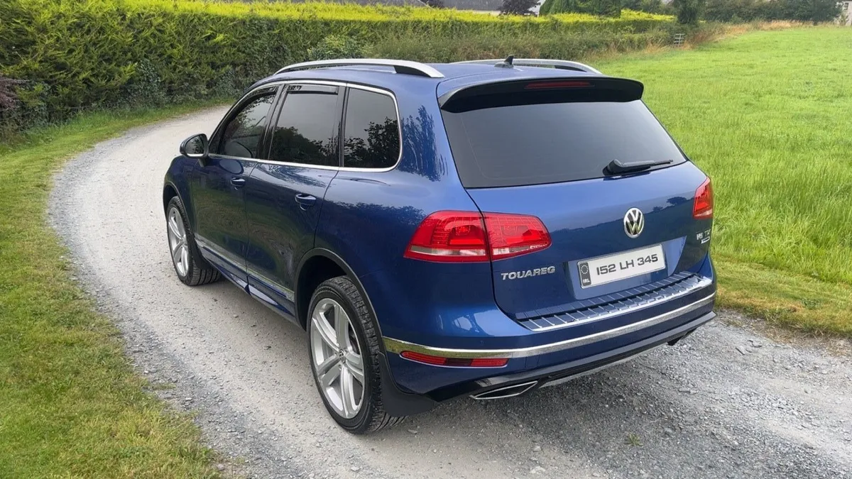 152 VW Touareg R-Line - Image 4